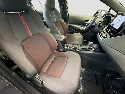 Used 2025 Toyota Corolla SE FWD image 15