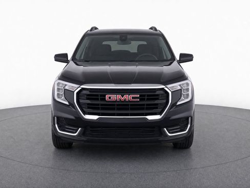 Used 2024 GMC Terrain SLE w/ Driver Convenience Package FWD image 5