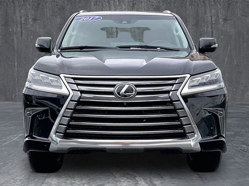 Used 2017 Lexus LX 570 4WD image 2
