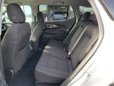 Used 2020 GMC Terrain SLE w/ Driver Convenience Package FWD image 11