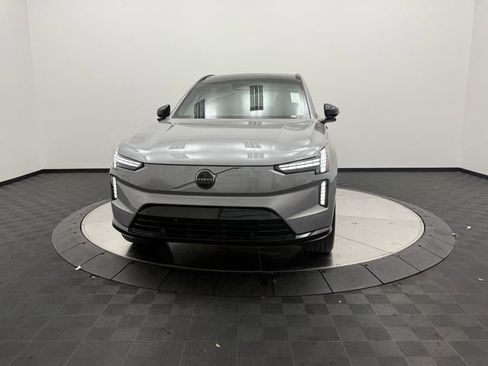 New 2026 Volvo EX90 Plus image 2