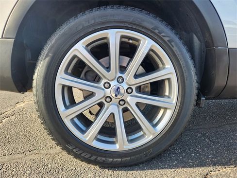 Used 2017 Ford Explorer Limited image 15