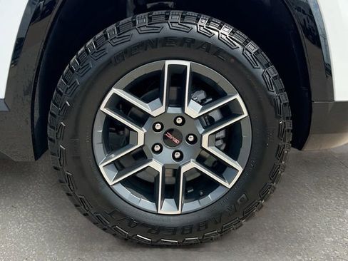 New 2026 GMC Terrain AT4 w/ Convenience Package III AWD/4WD image 19