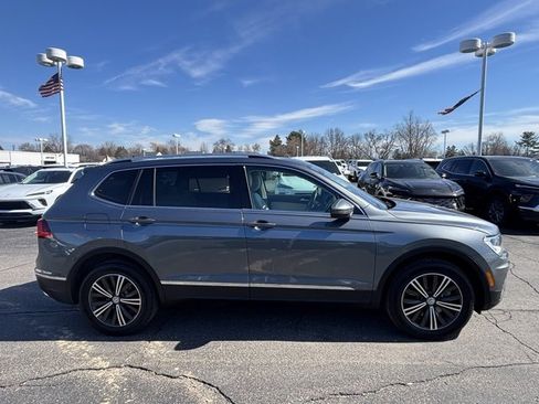 Used 2019 Volkswagen Tiguan SEL w/ 3rd Row Seat Package image 4