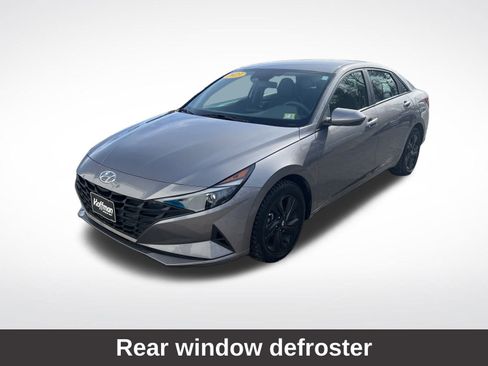 Certified 2023 Hyundai Elantra SEL w/ Cargo Package image 4