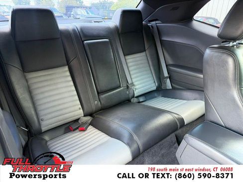 Used 2009 Dodge Challenger R/T RWD image 15