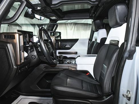 Used 2024 GMC Hummer EV 3X image 45