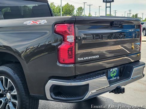 Certified 2023 Chevrolet Silverado 1500 LT AWD/4WD image 8