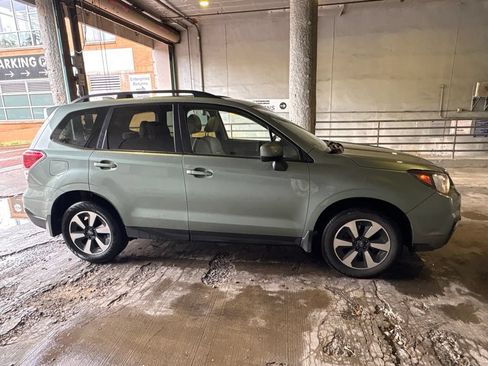 Used 2017 Subaru Forester 2.5i Premium w/ All-Weather Package AWD/4WD image 2