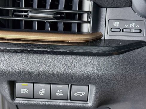New 2026 Toyota Grand Highlander AWD Hybrid image 14
