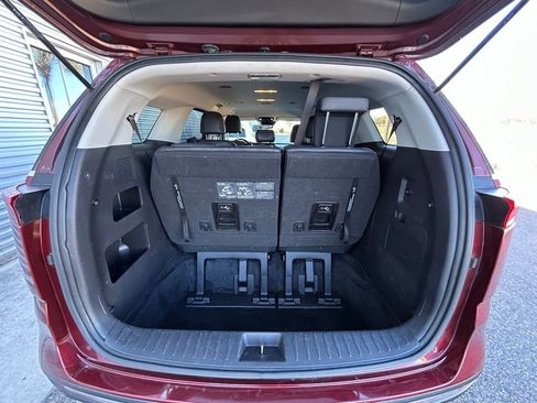 Used 2024 Kia Carnival LX FWD image 61
