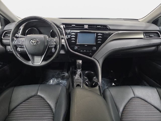 Used 2020 Toyota Camry SE AWD/4WD image 10