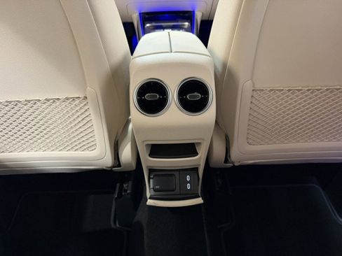 Used 2025 Mercedes-Benz GLA 250 image 29