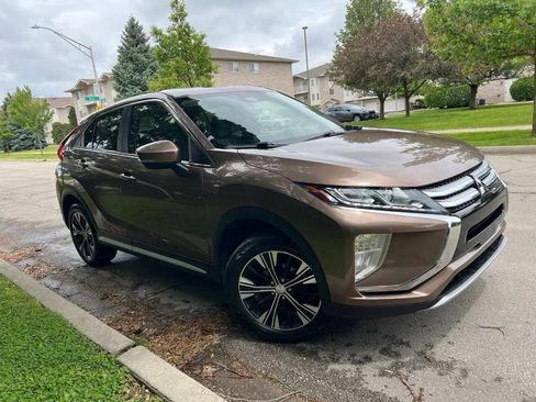 Used 2020 Mitsubishi Eclipse Cross SE image 1