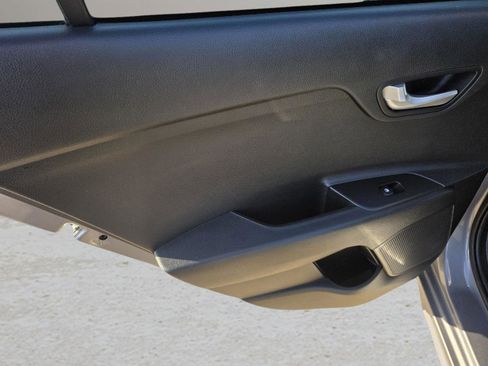 Used 2023 Kia Rio S image 25