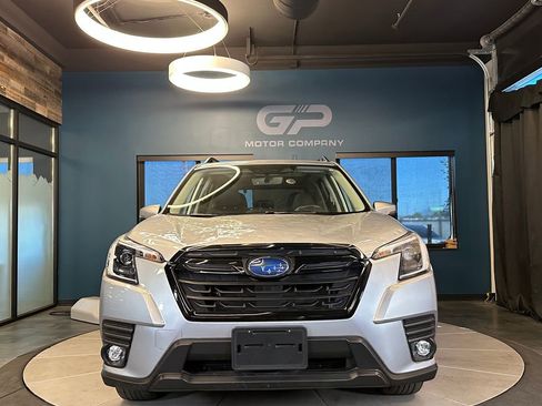 Used 2024 Subaru Forester Limited AWD/4WD image 8