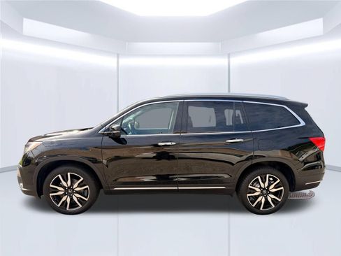 Used 2019 Honda Pilot Touring image 11
