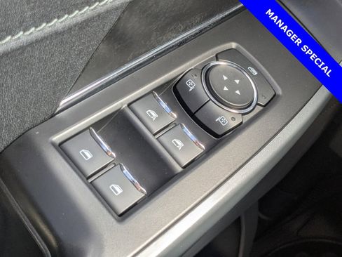 Used 2023 Ford F150 Lightning XLT image 26