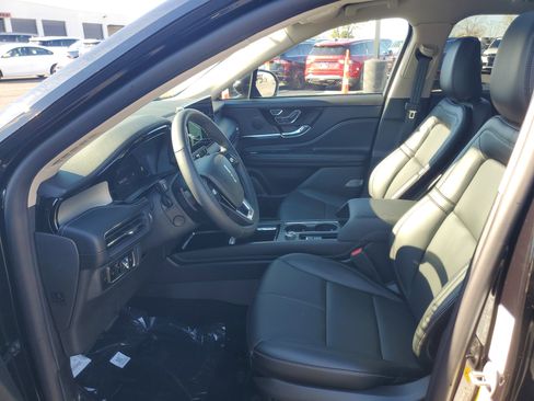 New 2026 Lincoln Corsair Premiere image 12