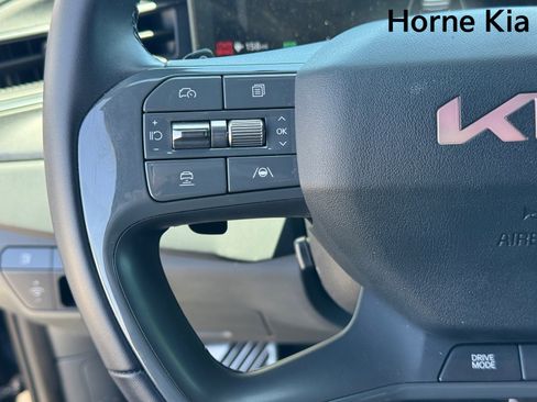 Certified 2024 Kia EV9 GT-Line AWD/4WD image 18