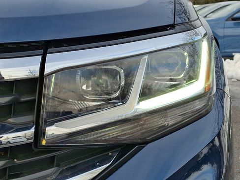 Certified 2023 Volkswagen Atlas SE image 10