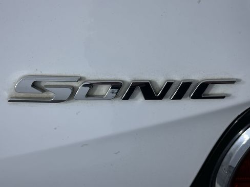 Used 2016 Chevrolet Sonic LS image 20