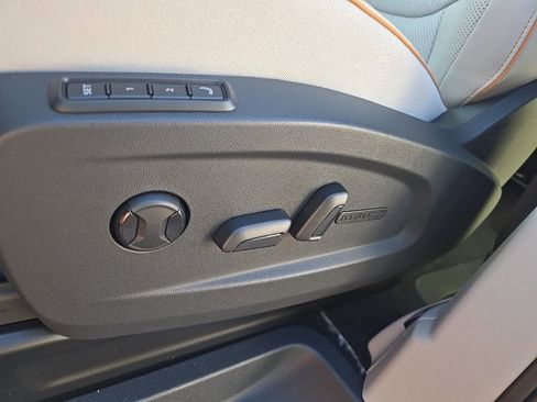 New 2025 Volkswagen ID. Buzz 1st Edition image 4