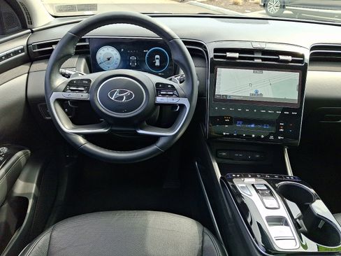 Certified 2023 Hyundai Tucson Limited AWD/4WD image 11
