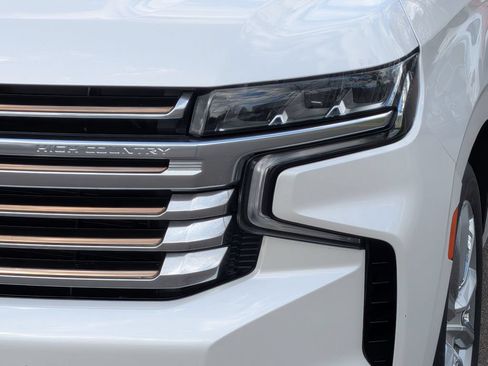 Used 2023 Chevrolet Tahoe High Country AWD/4WD image 9