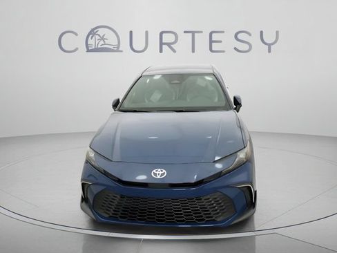 Used 2026 Toyota Camry SE FWD image 30