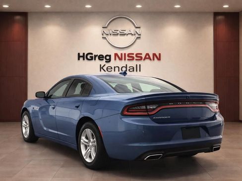 Used 2023 Dodge Charger SXT image 4