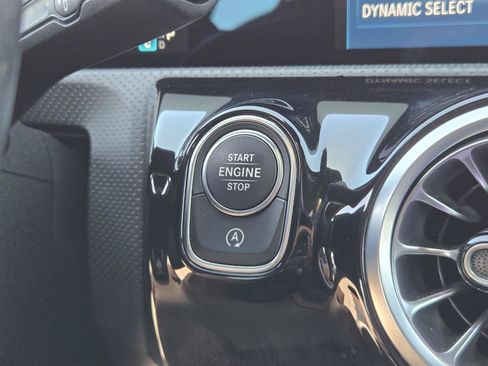 Used 2025 Mercedes-Benz CLA 250 4MATIC image 10
