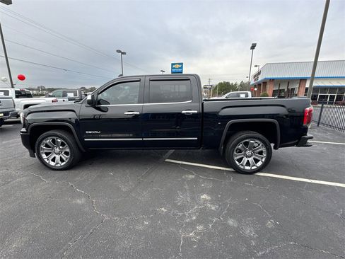 Used 2016 GMC Sierra 1500 Denali w/ Denali Ultimate Package image 9