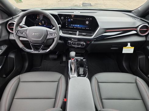 New 2026 Chevrolet Trax RS w/ Sunroof Package FWD image 8