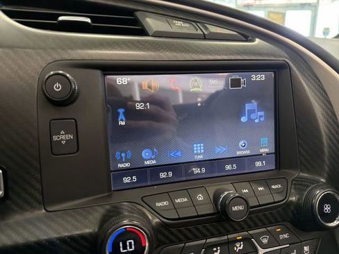 Used 2016 Chevrolet Corvette Z06 w/ 3LZ Preferred Equipment Group image 24