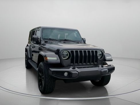 Used 2021 Jeep Wrangler Unlimited Sahara image 4