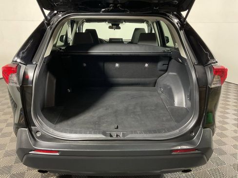 Used 2021 Toyota RAV4 XLE image 13