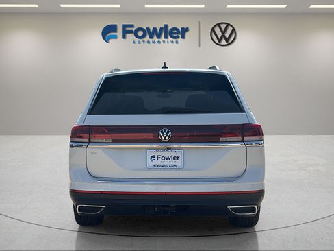 New 2026 Volkswagen Atlas SE FWD image 6
