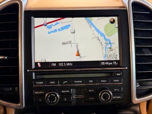 Used 2012 Porsche Cayenne image 29