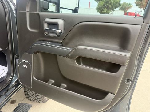 Used 2018 GMC Sierra 1500 SLT AWD/4WD image 17