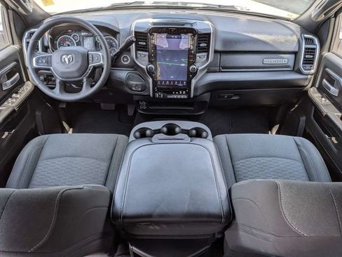 Used 2025 RAM 2500 Big Horn AWD/4WD image 15