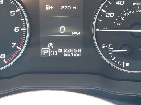 Certified 2025 Subaru Crosstrek 2.5i Premium AWD/4WD image 31