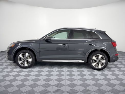 Used 2023 Audi Q5 2.0T Premium Plus w/ Premium Plus Package AWD/4WD image 2