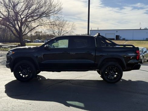 New 2025 Chevrolet Colorado Trail Boss w/ Midnight Edition image 4