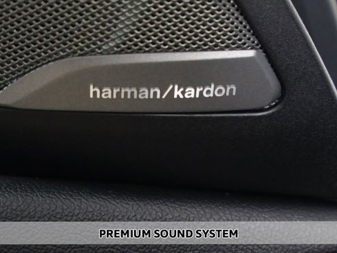 Used 2023 BMW X4 xDrive30i w/ Convenience Package image 5