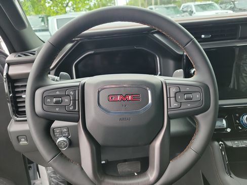 New 2026 GMC Sierra 1500 AT4 w/ AT4 Premium Package AWD/4WD image 7