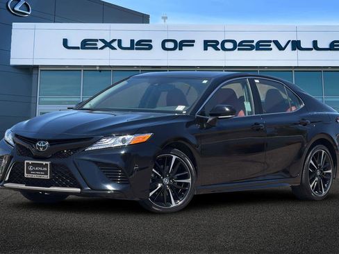 Used 2020 Toyota Camry XSE FWD image 1