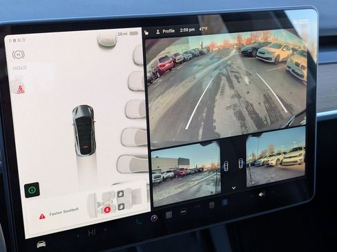 Used 2021 Tesla Model Y Long Range image 25