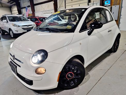 Used 2016 FIAT 500 Pop w/ Italia Package FWD image 1
