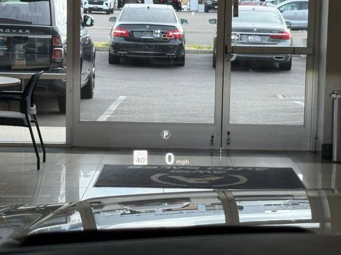 Used 2018 Land Rover Range Rover Autobiography image 16